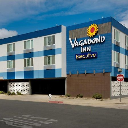 Vagabond Inn Executive Bakersfield Downtowner Екстериор снимка